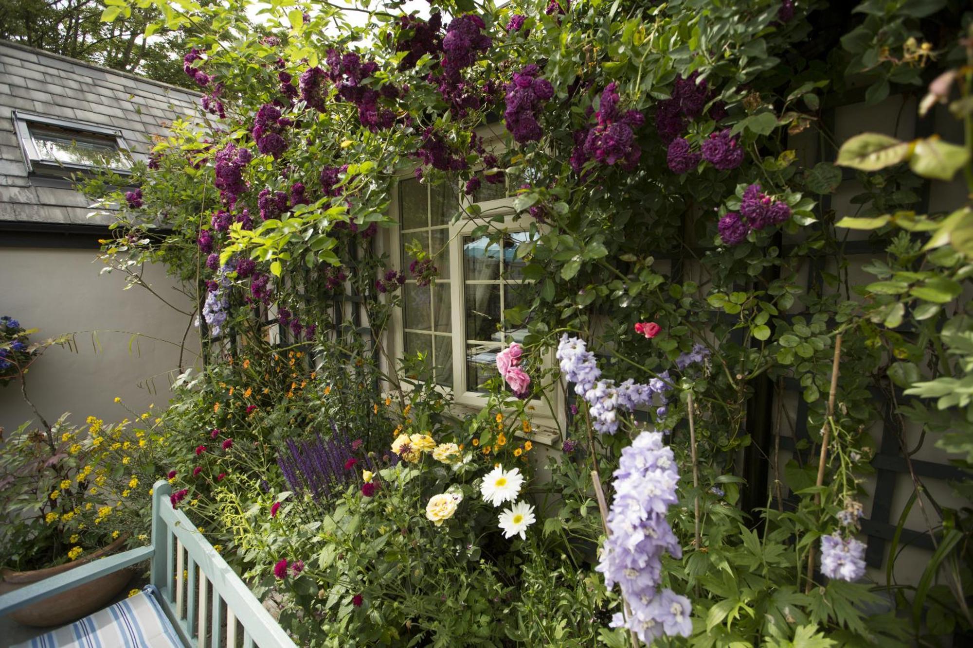 The Old Brewhouse Bed & Breakfast Сайърънсестър Екстериор снимка